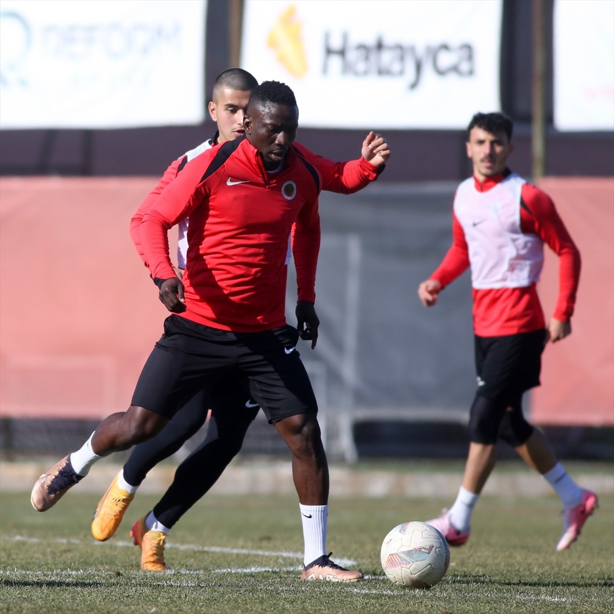 Gençlerbirliği, Trendyol 1. Lig'in 19. haftasında sahasında Yeni Malatyaspor ile oynayacağı maçın...