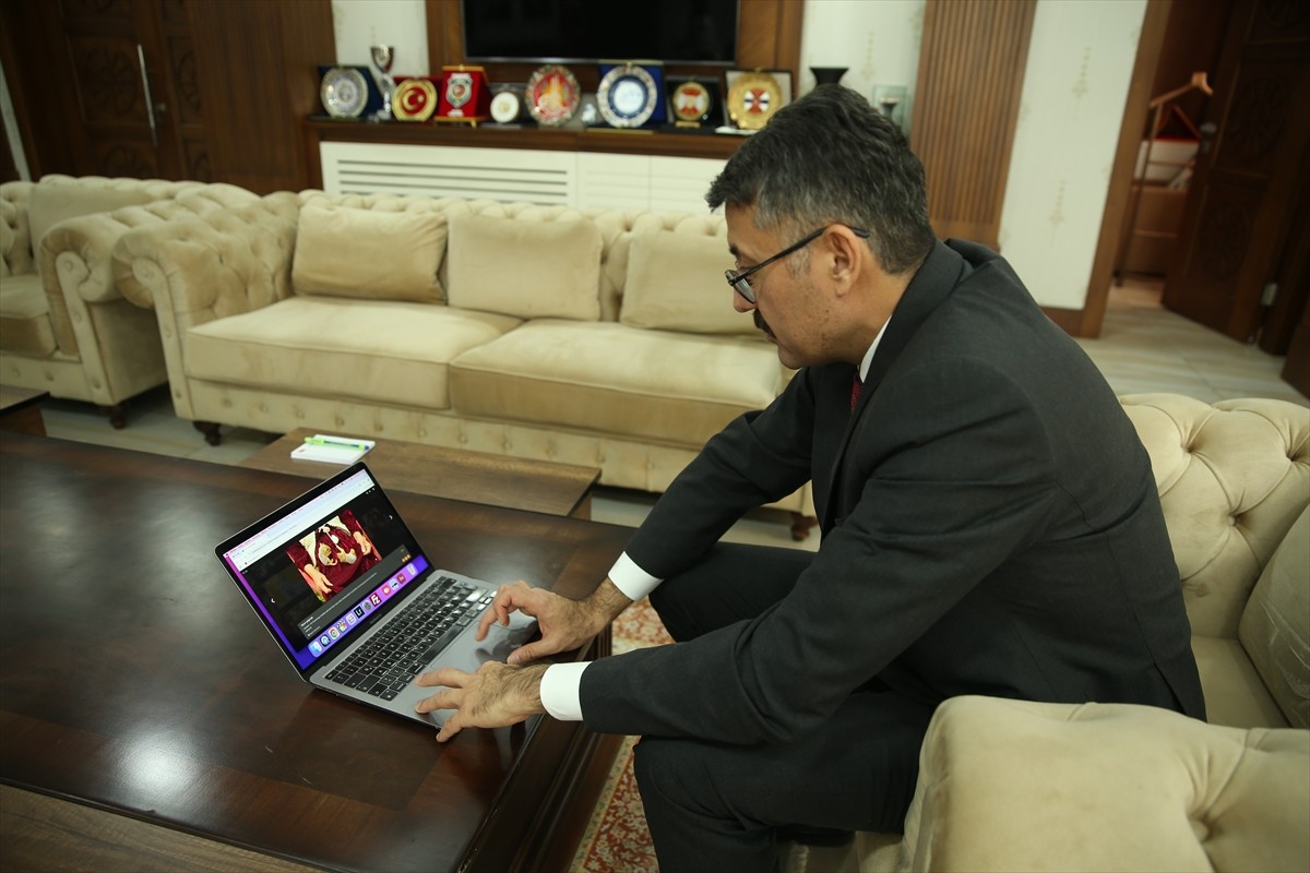 Hakkari Valisi ve Belediye Başkan Vekili Ali Çelik, Anadolu Ajansının (AA) gözünden 2024'e damga...