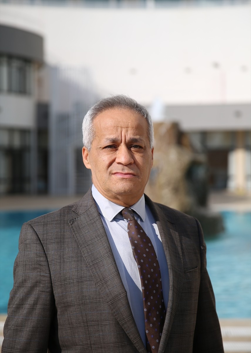 Hatayspor Kulübünde başkanlığa aday olan eski başkanlardan Mehmet Şaşmaz'ın yönetim kurulu...