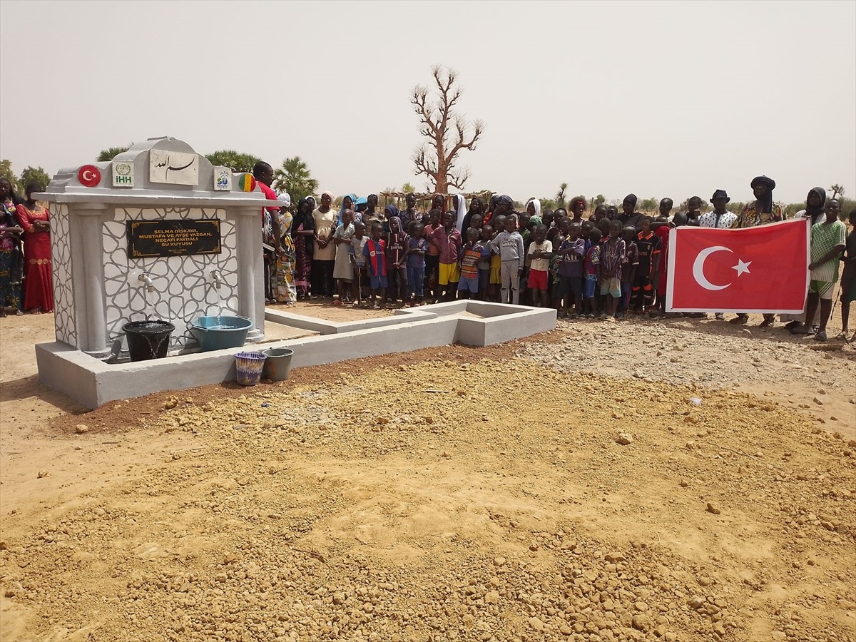 İnsan Hak ve Hürriyetleri (İHH) İnsani Yardım Vakfı, 2024 yılında 15 ülkede 1185 su kuyusunu...