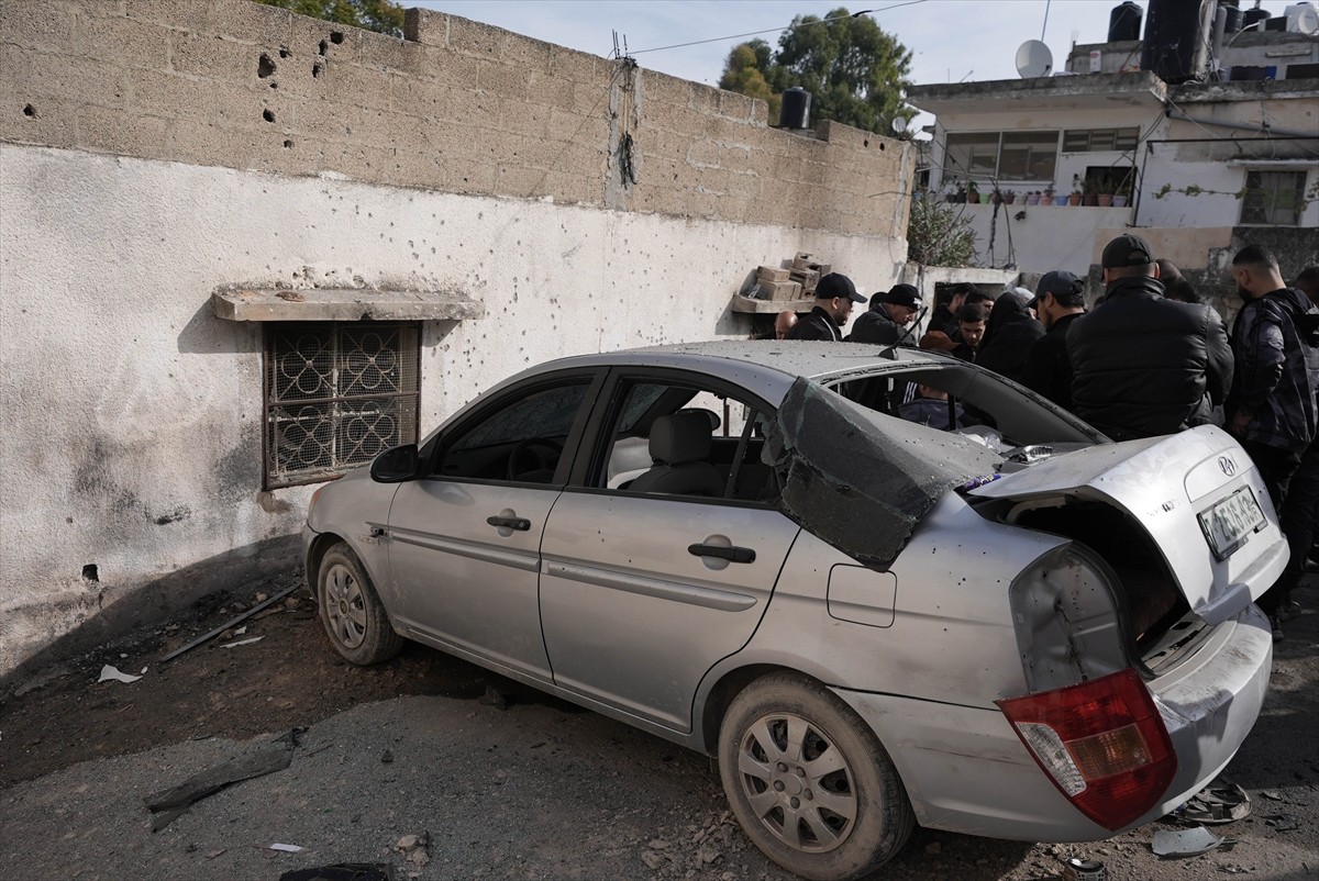 İsrail ordusunun işgal altındaki Batı Şeria'nın kuzeyindeki Cenin kenti ve Cenin Mülteci Kampı'na...