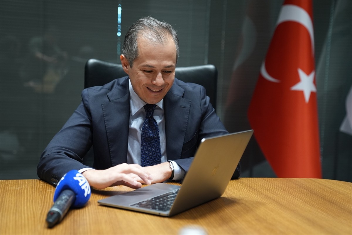 İstanbul Finans Merkezi (İFM) Genel Müdürü Ahmet İhsan Erdem, Anadolu Ajansının (AA) gözünden...