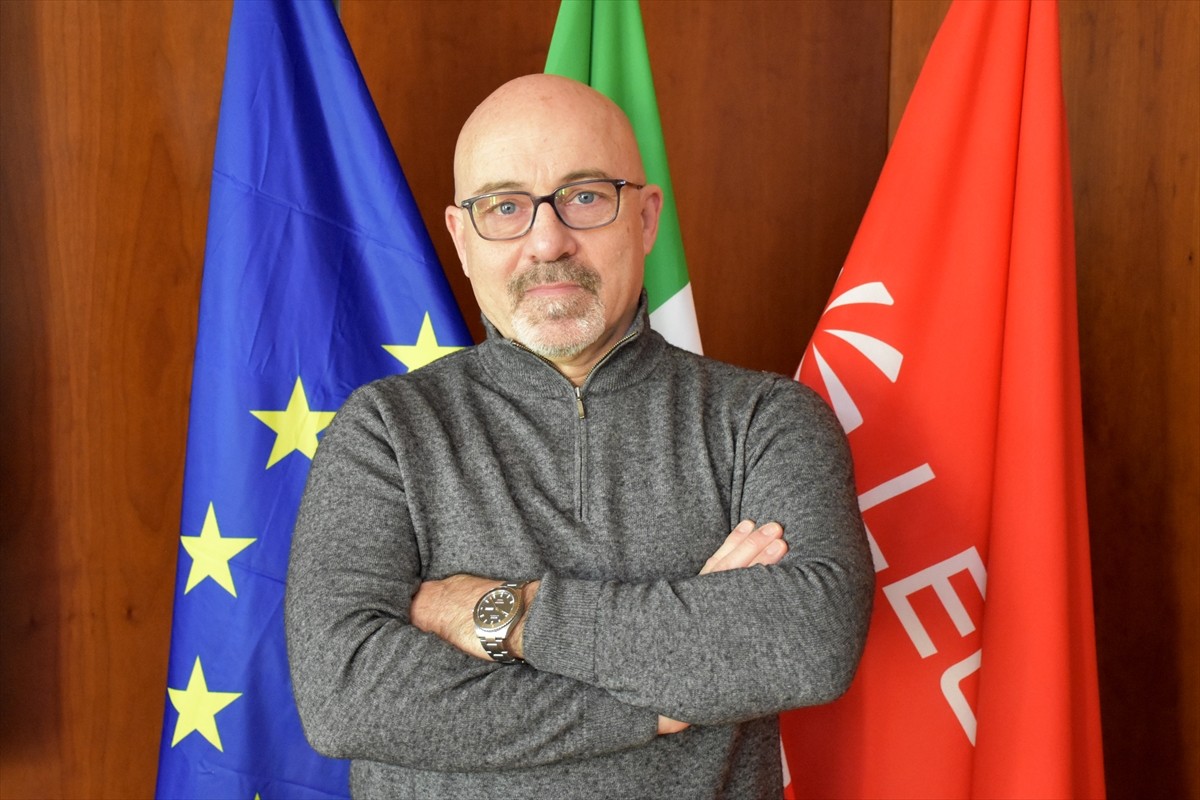 İtalya'nın önde gelen havacılık ve savunma sanayi şirketi Leonardo'nun üst yöneticisi (CEO)...