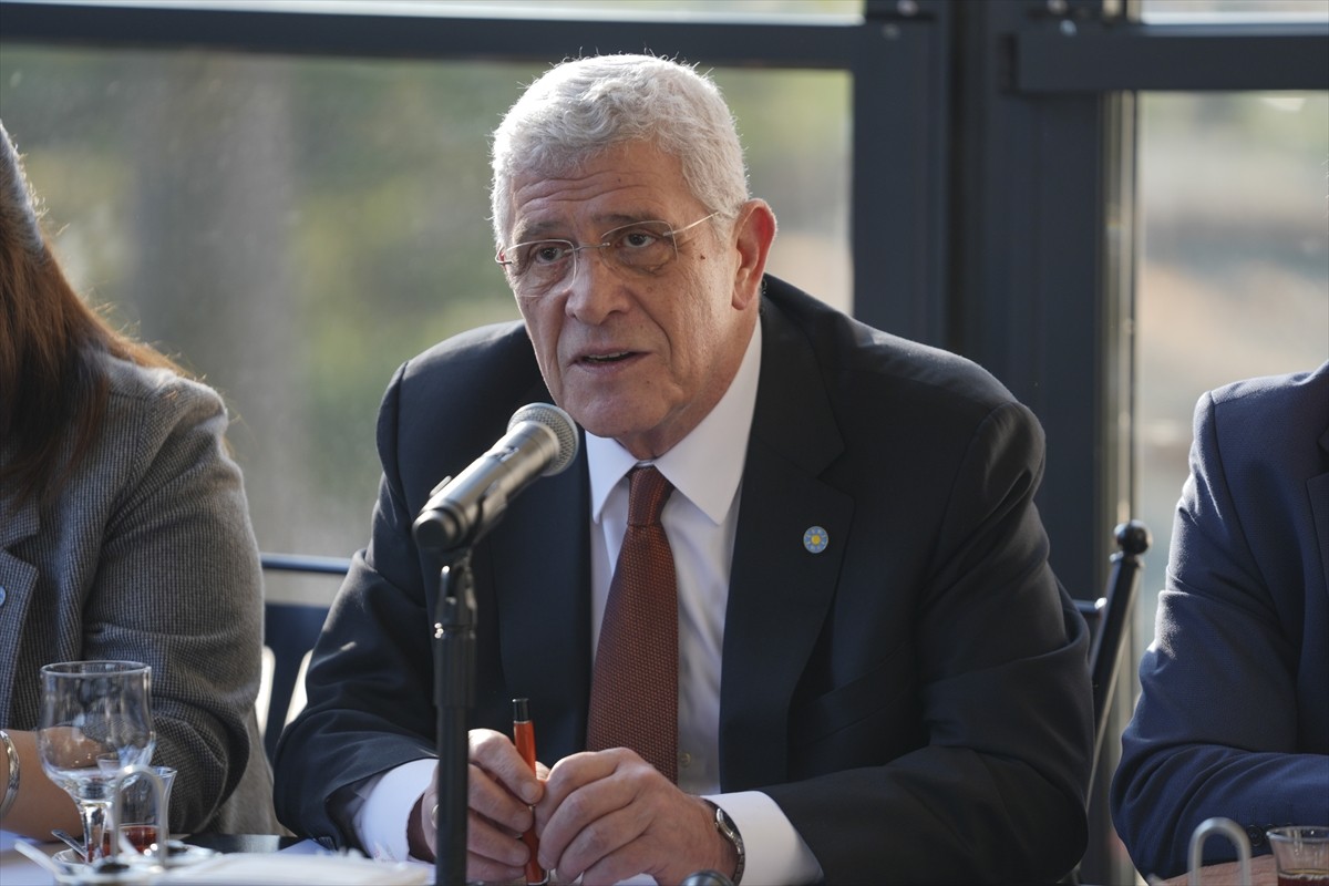 İYİ Parti Genel Başkanı Müsavat Dervişoğlu, 10 Ocak Çalışan Gazeteciler Günü dolayısıyla Meclis'te...