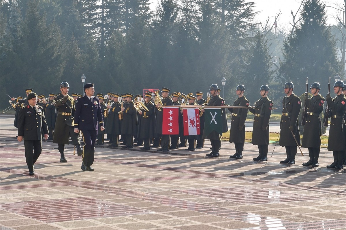 Kara Kuvvetleri Komutanı Orgeneral Selçuk Bayraktaroğlu, Japonya Öz Savunma Kuvvetleri Komutanı...