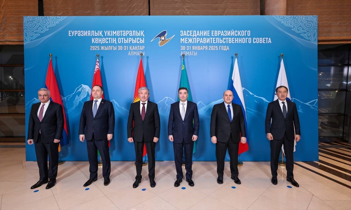 Kazakistan’ın Almatı şehrinde Avrasya Ekonomik Birliği (AEB) üyesi ülkelerin hükümet başkanlarının...