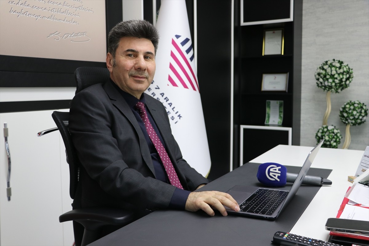 Kilis 7 Aralık Üniversitesi Rektörü Prof. Dr. Mustafa Doğan Karacoşkun, Anadolu Ajansının (AA)...