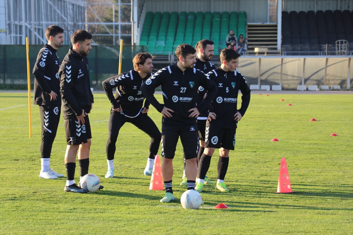 Kocaelispor, Trendyol 1. Lig'in 22. haftasında Erzurumspor FK ile deplasmanda oynayacağı maçın...