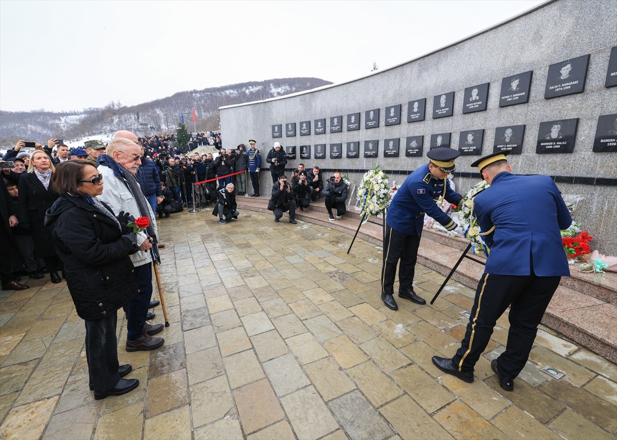 Kosova Savaşı'nın en büyük katliamlardan biri olan ve ülkeye NATO tarafından uluslararası müdahale...