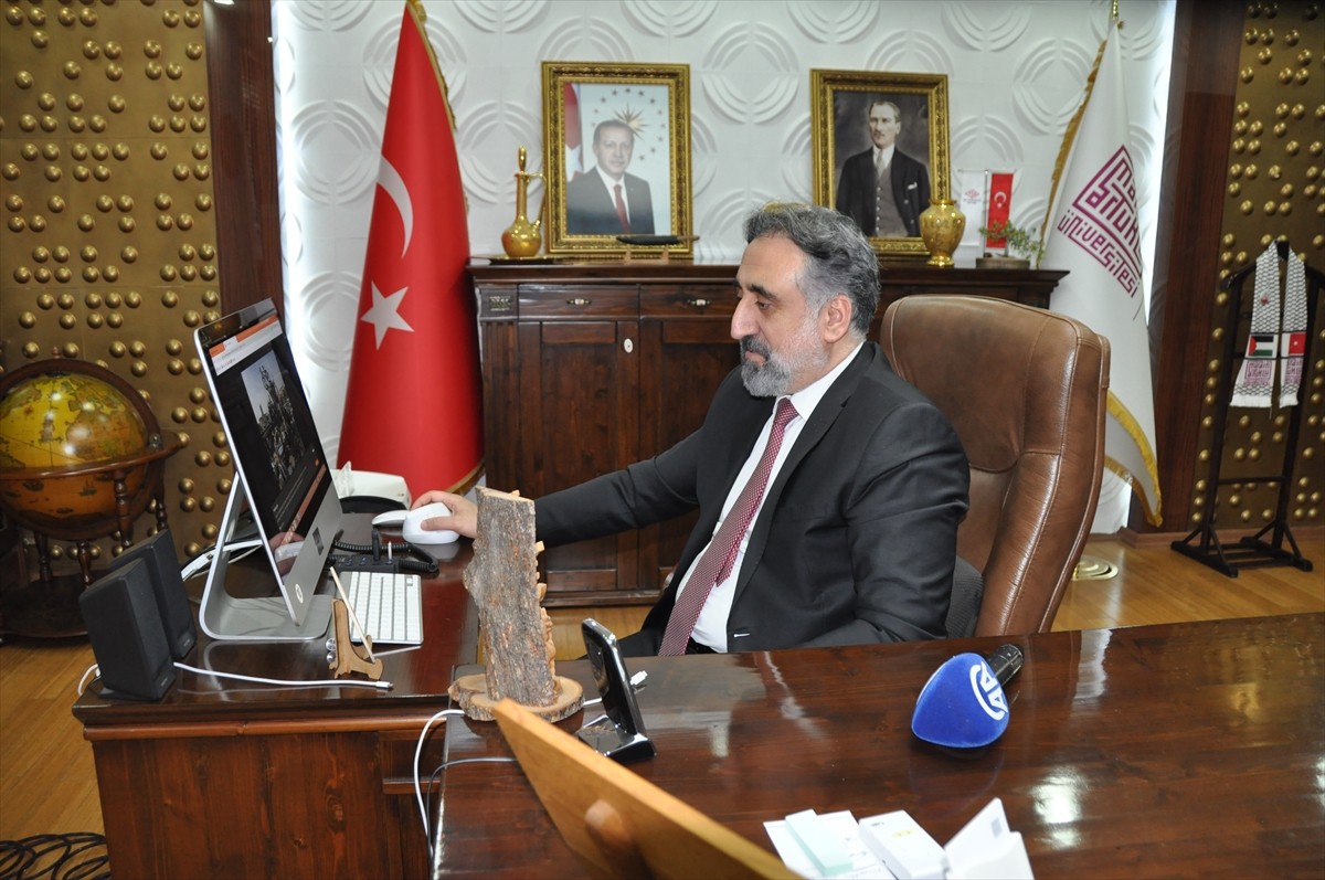 Mardin Artuklu Üniversitesi (MAÜ) Rektörü Prof. Dr. İbrahim Özcoşar, Anadolu Ajansının (AA)...