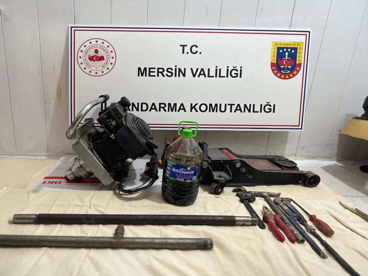 Mersin'de izinsiz kazı yapan 4 şüpheli gözaltına alındı. Kazı alanında jeneratör, hilti, dedektör...