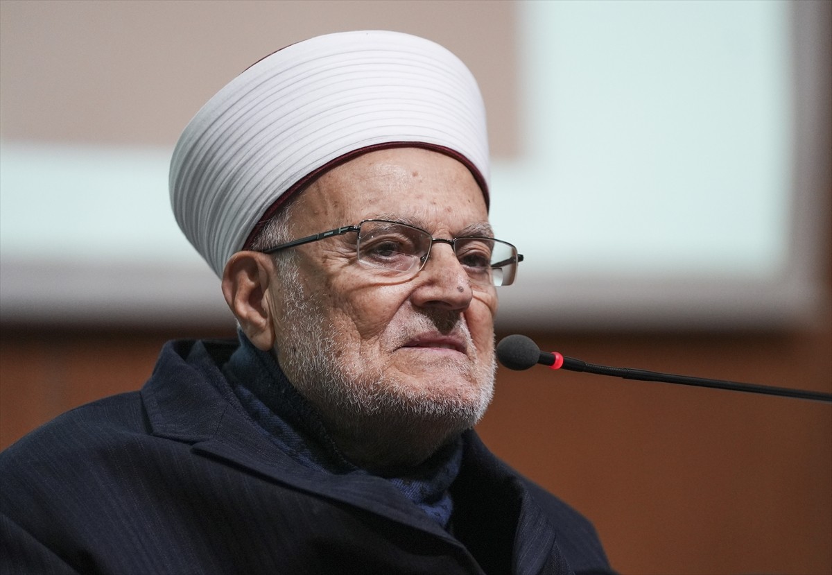 Mescid-i Aksa İmam Hatibi Şeyh İkrime Sabri, "şimdiki tüm komploların" ve hatta ABD Başkanı...