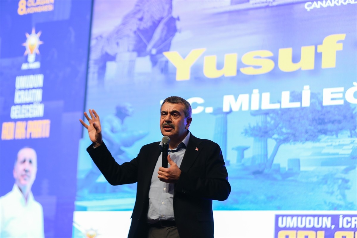 Milli Eğitim Bakanı Yusuf Tekin, İÇDAŞ Koca Yusuf Kongre Merkezi'nde düzenlenen AK Parti Çanakkale...