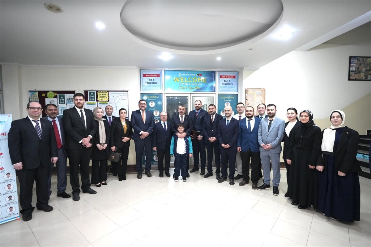 Milli Eğitim Bakanı Yusuf Tekin, Türkiye Maarif Vakfının Pakistan'ın Lahor kentinde bulunan...