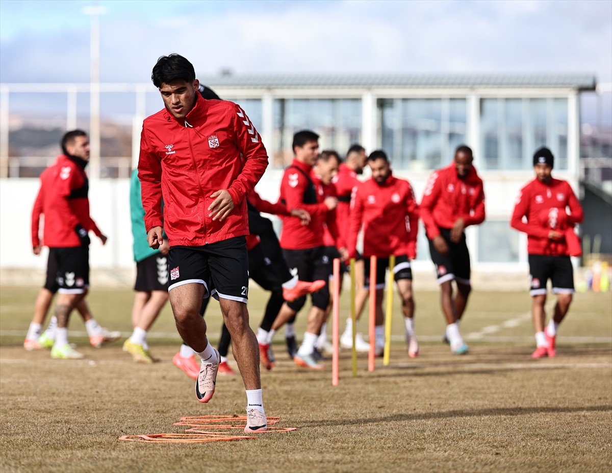 Net Global Sivasspor, Trendyol Süper Lig'in 20. haftasında 20 Ocak Pazartesi günü deplasmanda...