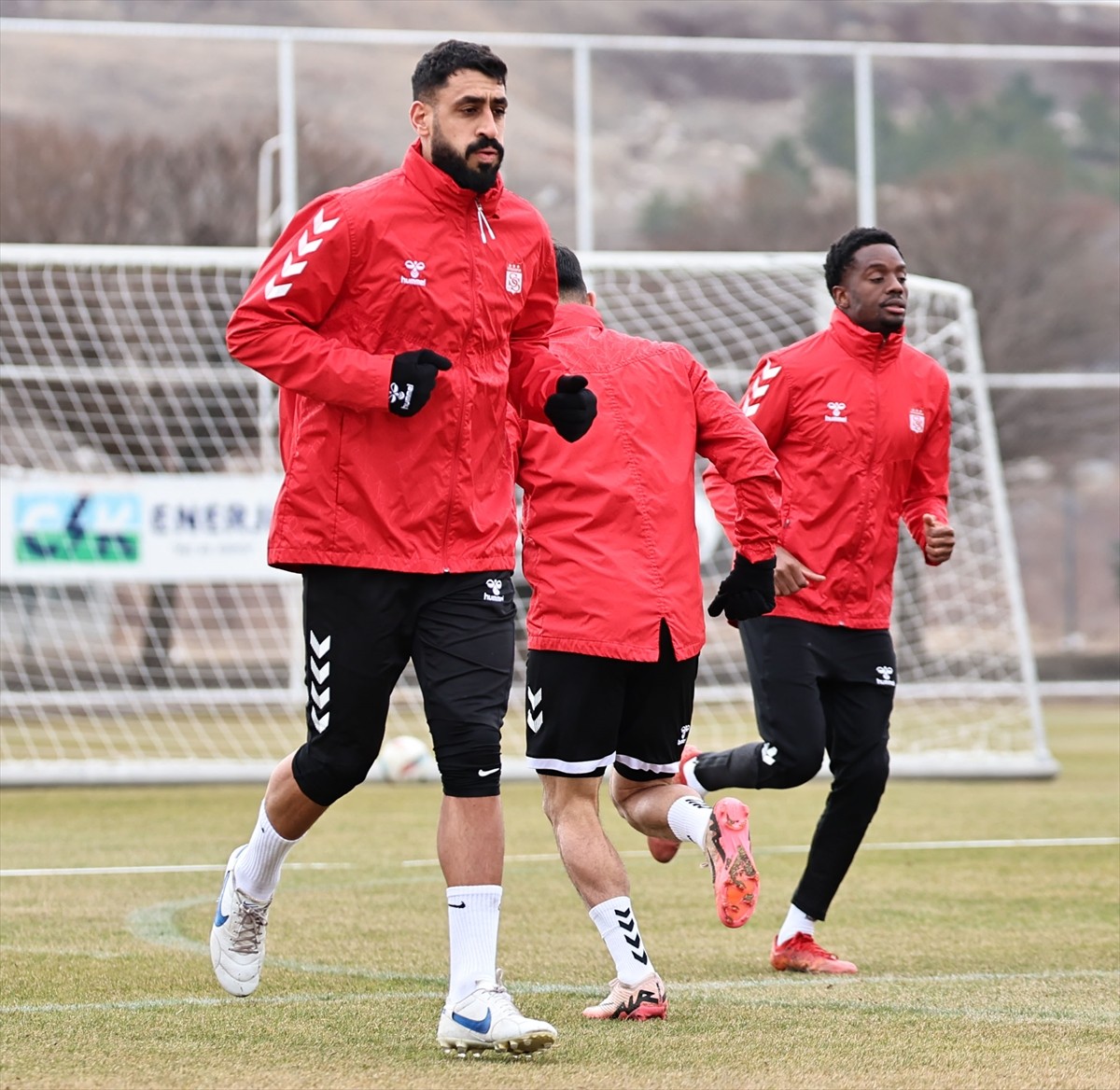 Net Global Sivasspor, Trendyol Süper Lig'in 20. haftasında deplasmanda Trabzonspor ile yapacağı...