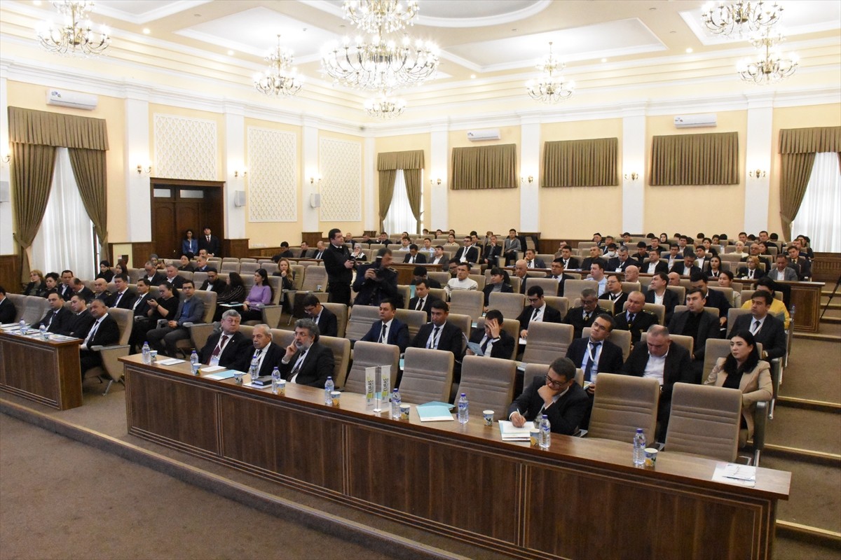 Özbekistan'ın başkenti Taşkent'te "Küresel Üniversitelerde Uluslararasılaşma, Araştırma ve Kalite...