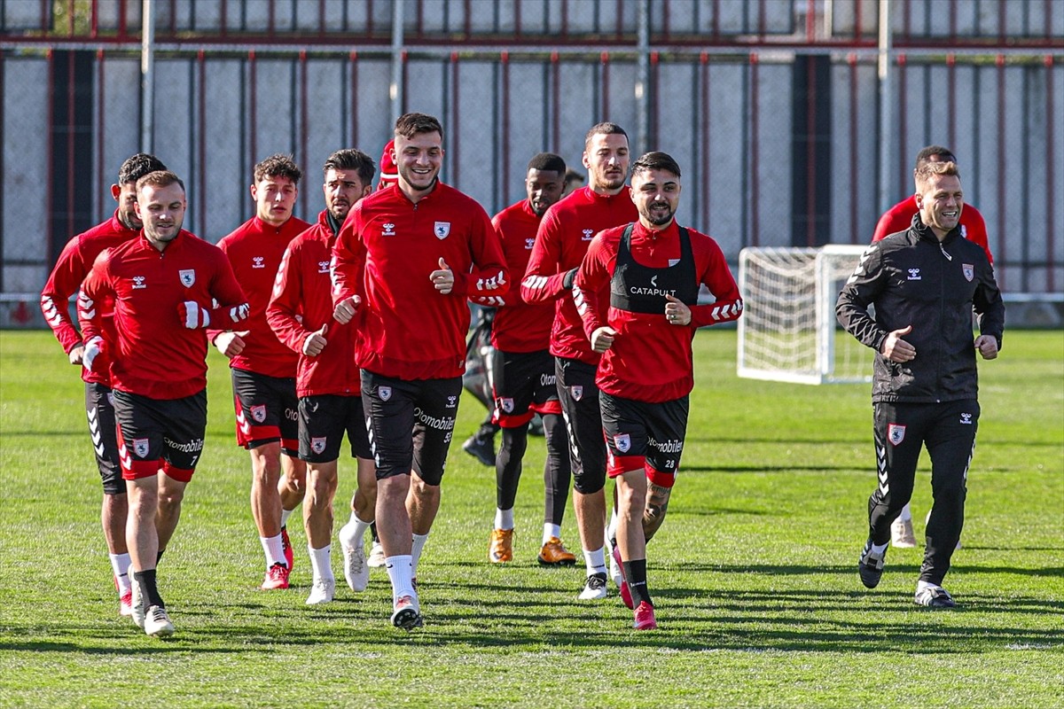 Reeder Samsunspor, Trendyol Süper Lig'in 22. haftasında RAMS Başakşehir ile 1 Şubat Cumartesi günü...