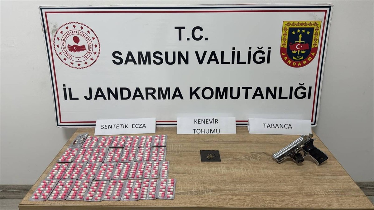 Samsun'da düzenlenen uyuşturucu operasyonlarında 3 şüpheli gözaltına alındı.