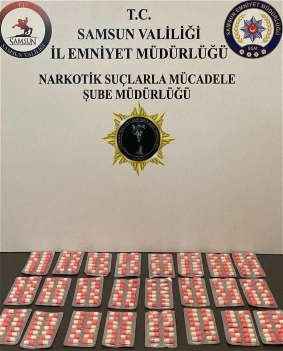 Samsun'da düzenlenen uyuşturucu operasyonunda 12 şüpheli gözaltına alındı. Operasyonda, 1128...