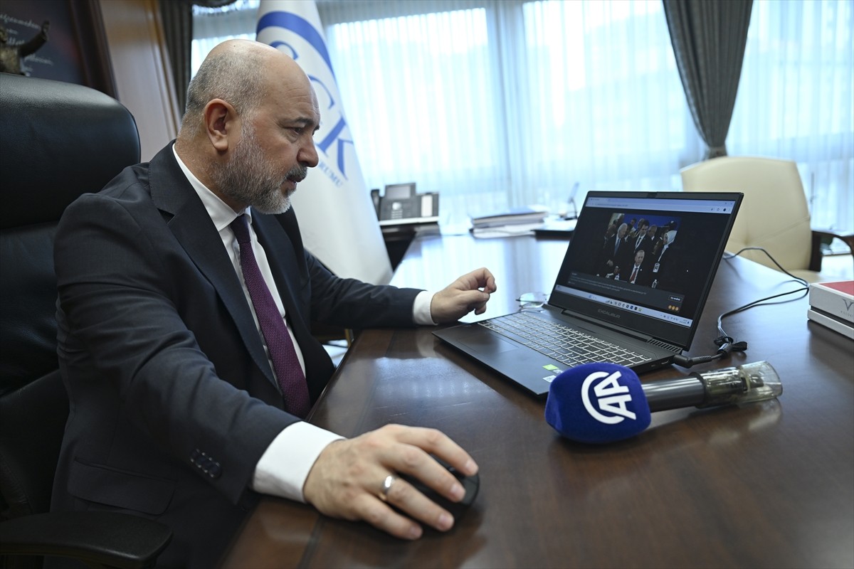 Sosyal Güvenlik Kurumu (SGK) Başkanı Raci Kaya, Anadolu Ajansının (AA) gözünden 2024'e damga vuran...