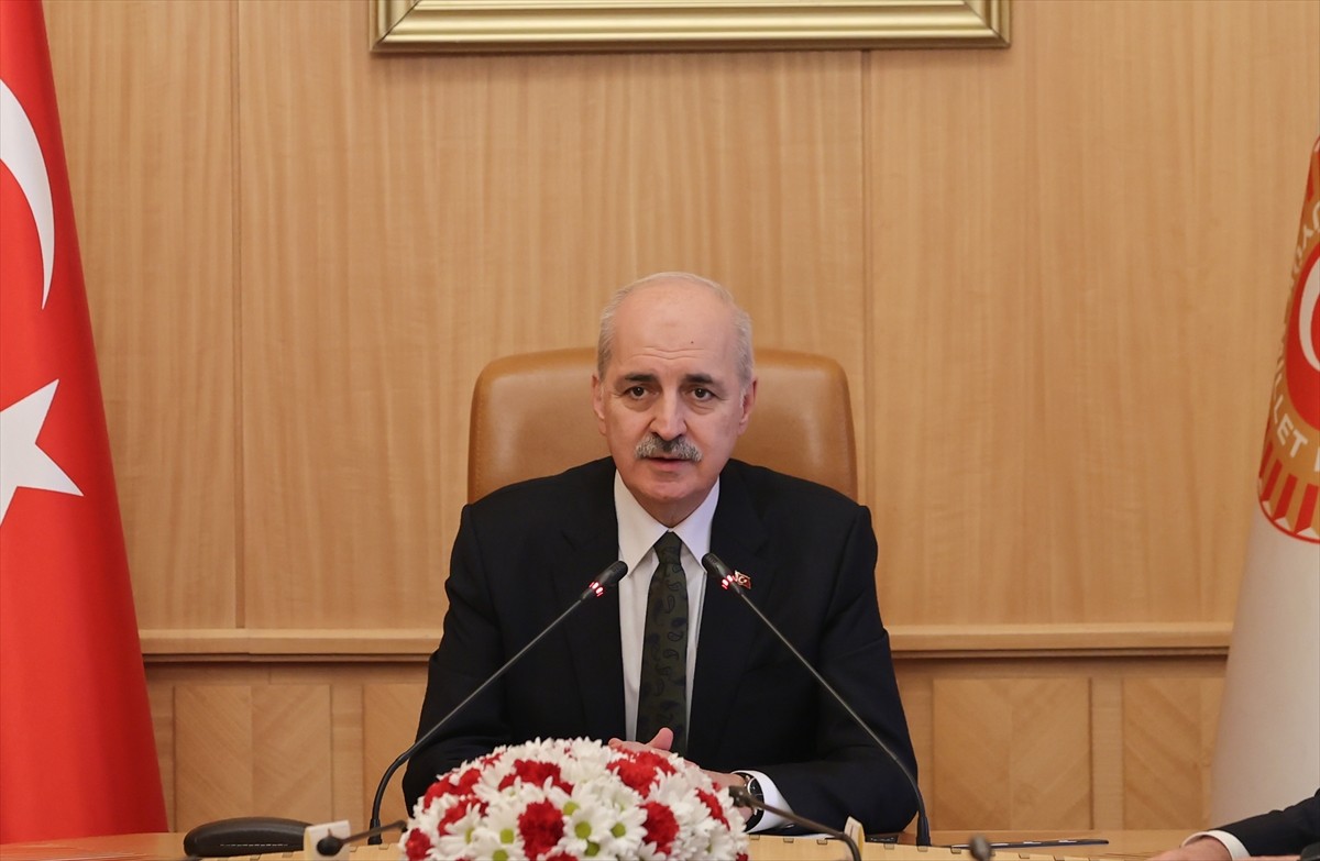 TBMM Başkanı Numan Kurtulmuş ile Gençlik ve Spor Bakanı Osman Aşkın Bak ve Milli Eğitim Bakanı...