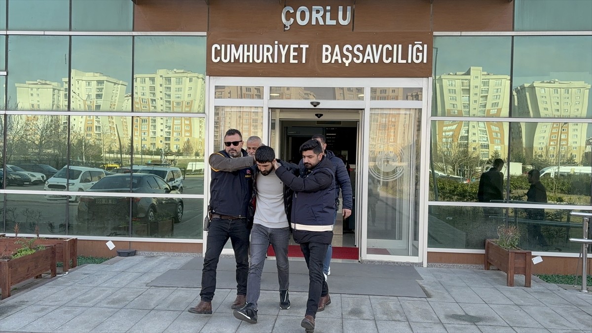  Tekirdağ'ın Çorlu ilçesinde Nesine 3. Lig 3. Grup takımlarından Çorluspor 1947 Kulübü Teknik...