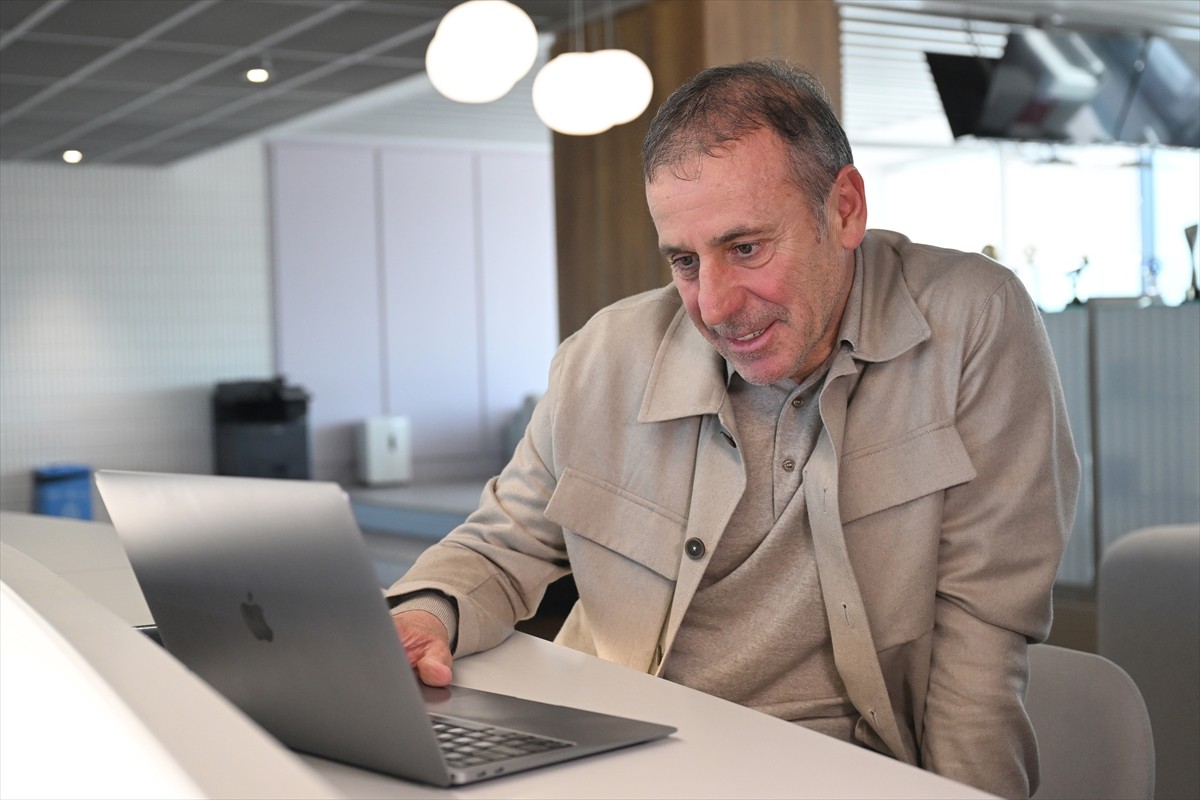 Teknik direktör Abdullah Avcı, Anadolu Ajansının (AA) gözünden 2024'e damga vuran olaylara ait ve...