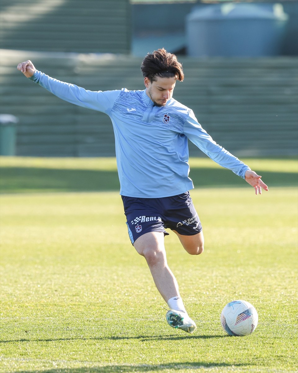 Trabzonspor, Trendyol Süper Lig'in 22. haftasında deplasmanda Bellona Kayserispor ile yapacağı...