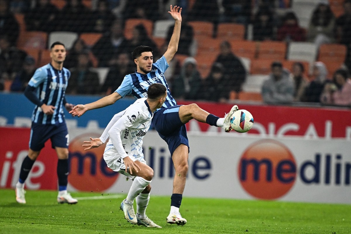 Trendyol Süper Lig'in 20. haftasında Adana Demirspor ile Fenerbahçe, Yeni Adana Stadyumu'nda...
