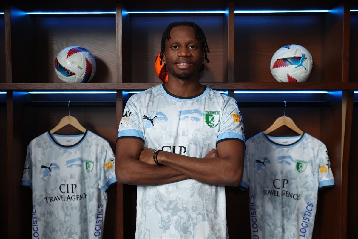 Trendyol Süper Lig temsilcisi Sipay Bodrum FK, FC Zürich'te forma giyen sol kanat oyuncusu...