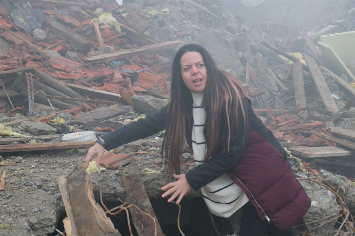 Türkiye Afet Müdahale Planı (TAMP) kapsamında Yalova'da düzenlenen büyük ölçekli bir deprem...