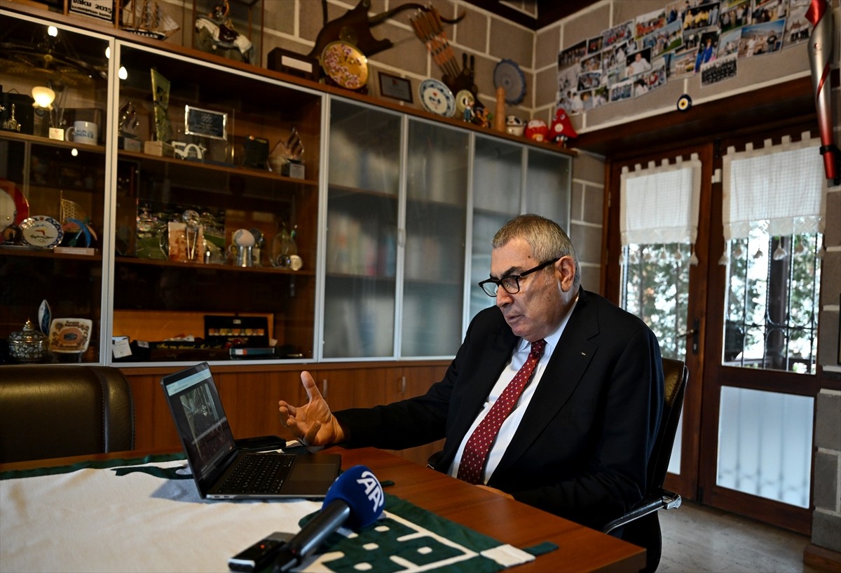 Türkiye Milli Olimpiyat Komitesinin (TMOK) Başkanı Uğur Erdener, Anadolu Ajansının (AA) gözünden...