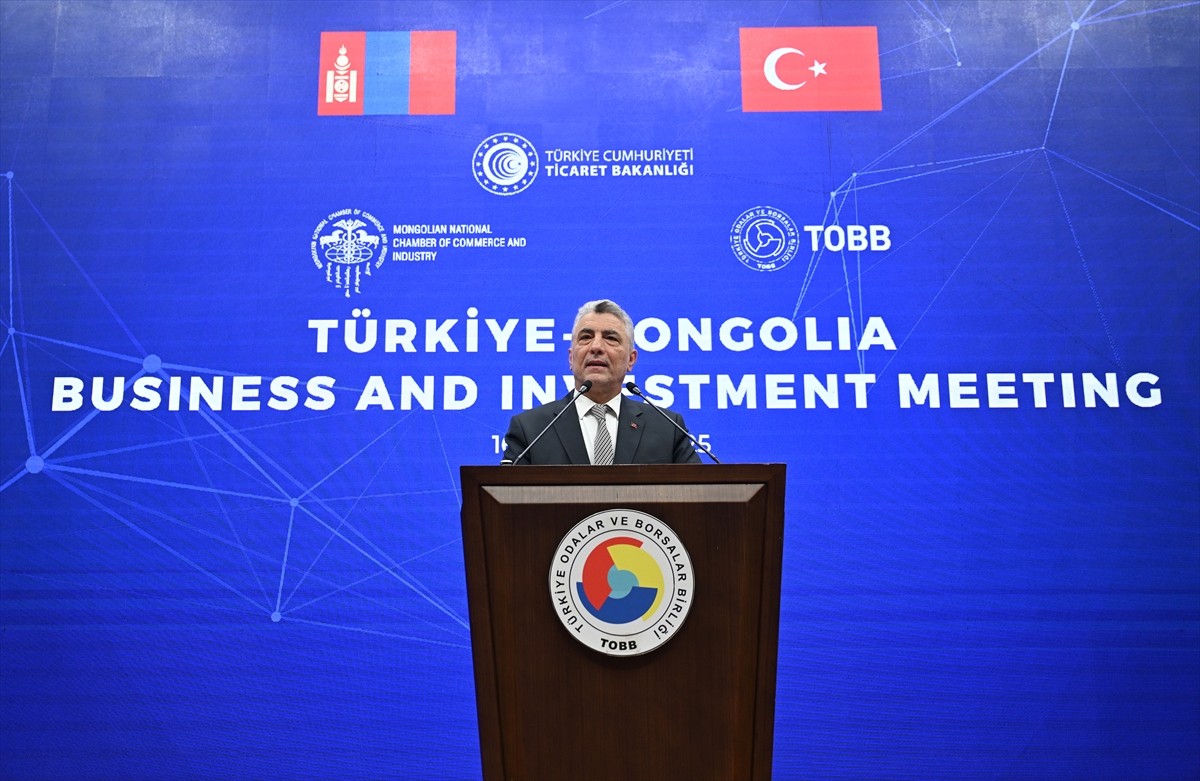 Türkiye-Moğolistan İş ve Yatırım Toplantısı, Ticaret Bakanı Ömer Bolat (sağ 3), Moğolistan...