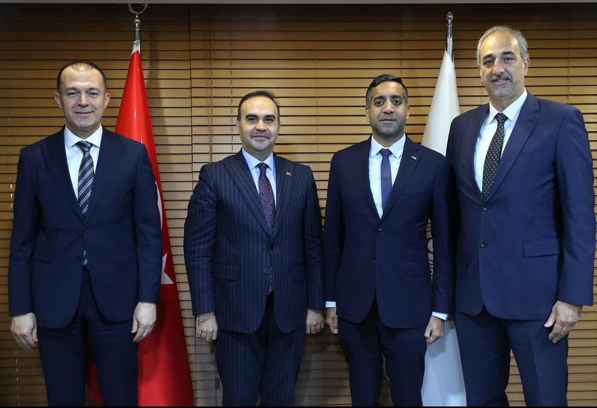 Türkiye Uzay Ajansı (TUA) ile Axiom Space, kurulması planlanan Axiom Uzay İstasyonu ve diğer...