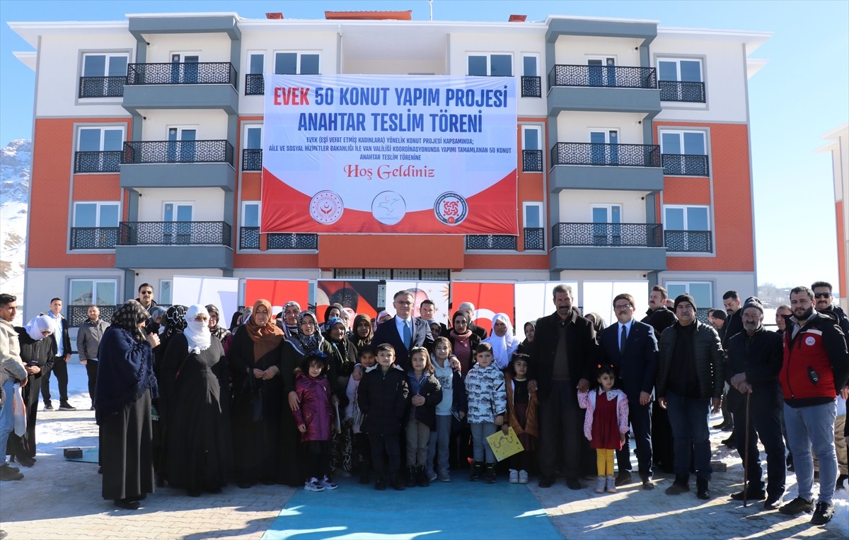 Van'da eşleri vefat eden 51 kadın için Aile ve Sosyal Hizmetler Bakanlığı ile Valilik işbirliğinde...