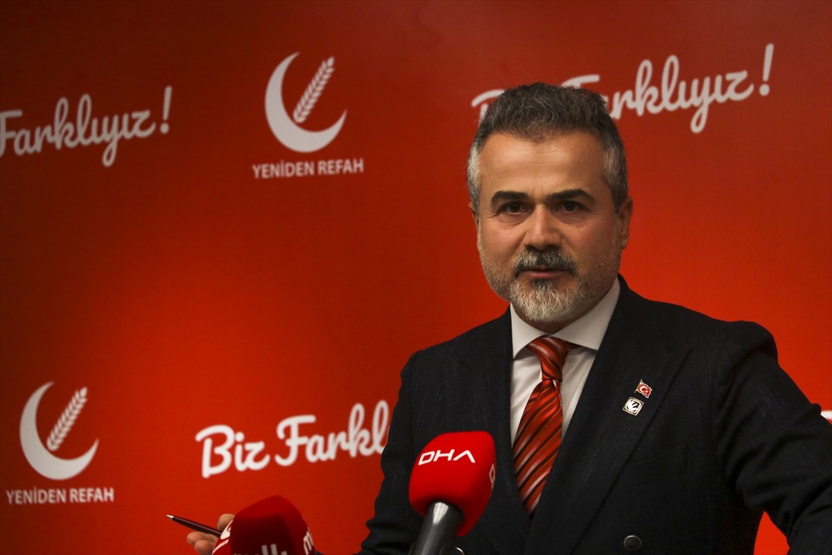 Yeniden Refah Partisi Genel Başkan Yardımcısı Suat Kılıç, partinin Merkez Yürütme Kurulu (MYK)...