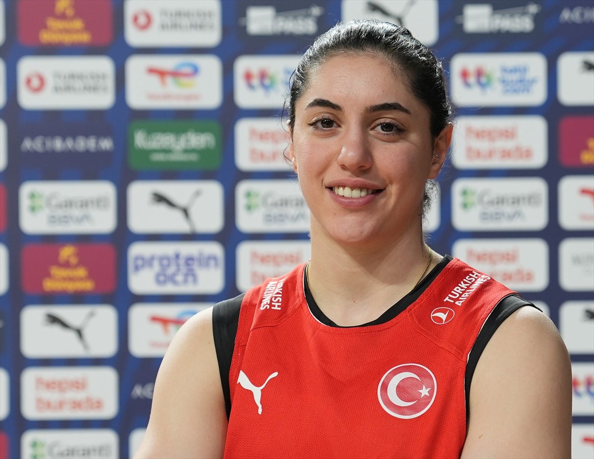 A Milli Kadın Basketbol Takımı'nın oyuncularından Gökşen Fitik, Avrupa Şampiyonası Elemeleri'nde...
