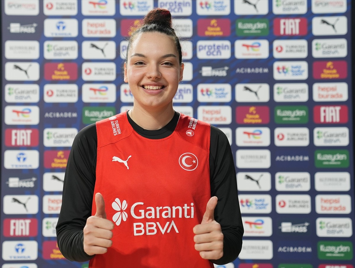 A Milli Kadın Basketbol Takımı oyuncuları İlayda Güner (fotoğrafta) ve Melek Uzunoğlu, 6 Şubat...