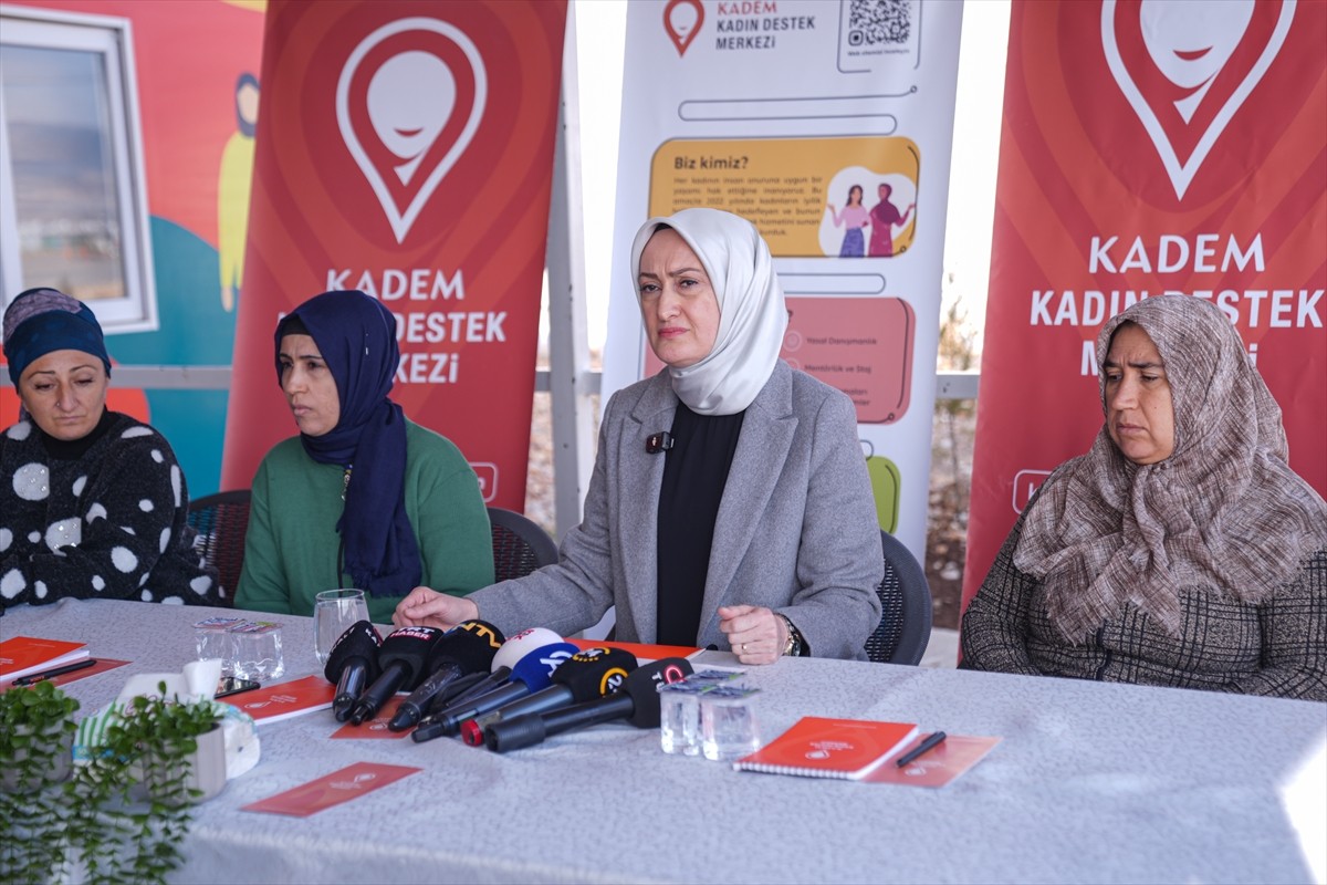 Adıyaman'da, Kadın ve Demokrasi Vakfı (KADEM) Kadın Destek Merkezi'nin (KDM) resmi açılışı...