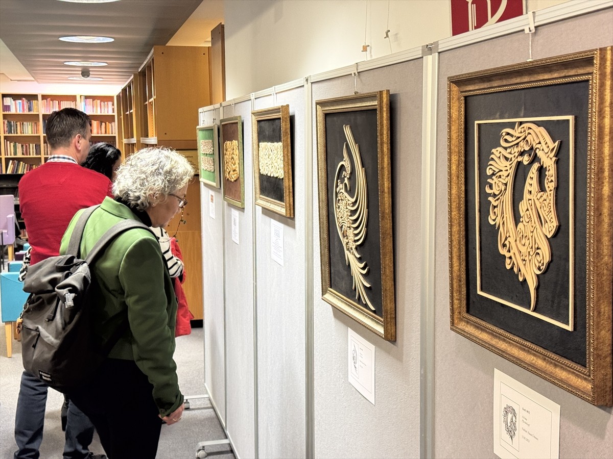 Almanya'nın başkenti Berlin'de Yunus Emre Enstitüsü'nde "Yazı ile Ahşabın Buluşması" adlı...