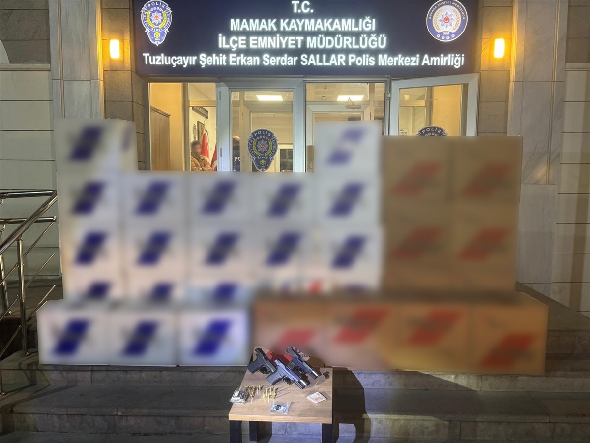 Ankara'da asayiş uygulamasında durdurulan araçta 300 bin boş makaron ele geçirildi. Operasyonda...