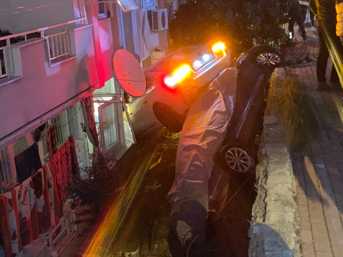 Antalya'nın Manavgat ilçesinde uyuşturucu etkisiyle kaza yapan sürücüye 47 bin 842 lira idari para...