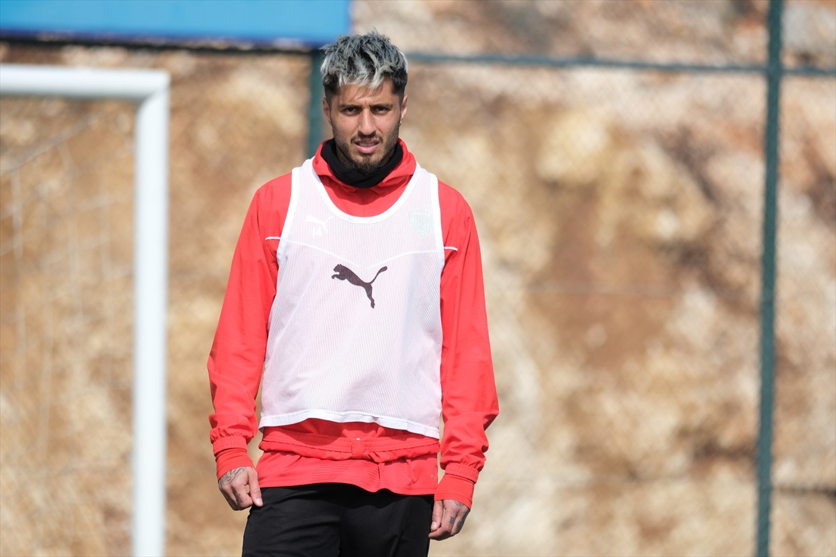 Atakaş Hatayspor, Trendyol Süper Lig'in 24. haftasında Mersin'de konuk edeceği Corendon Alanyaspor...