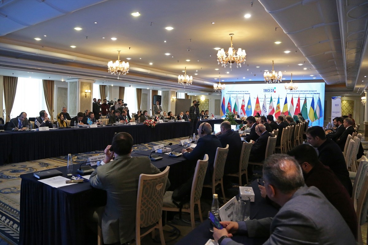 Avrupa Kafkasya Asya Ulaştırma Koridoru (TRACECA) 17. Yıllık Toplantısı İran'ın başkenti Tahran'da...