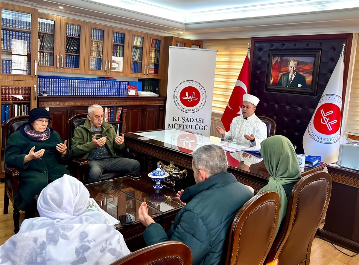 Aydın'ın Kuşadası ilçesinde, Alman uyruklu Tabea Asena Wohlrab İslamiyet'i seçti. Kuşadası...