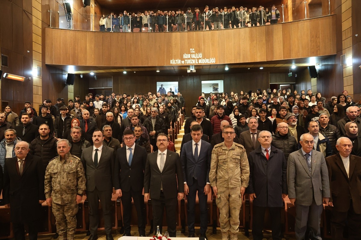 Azerbaycan'da Ermenilerin 26 Şubat 1992'de yaptığı Hocalı Katliamı'nda öldürülen 613 kişi...