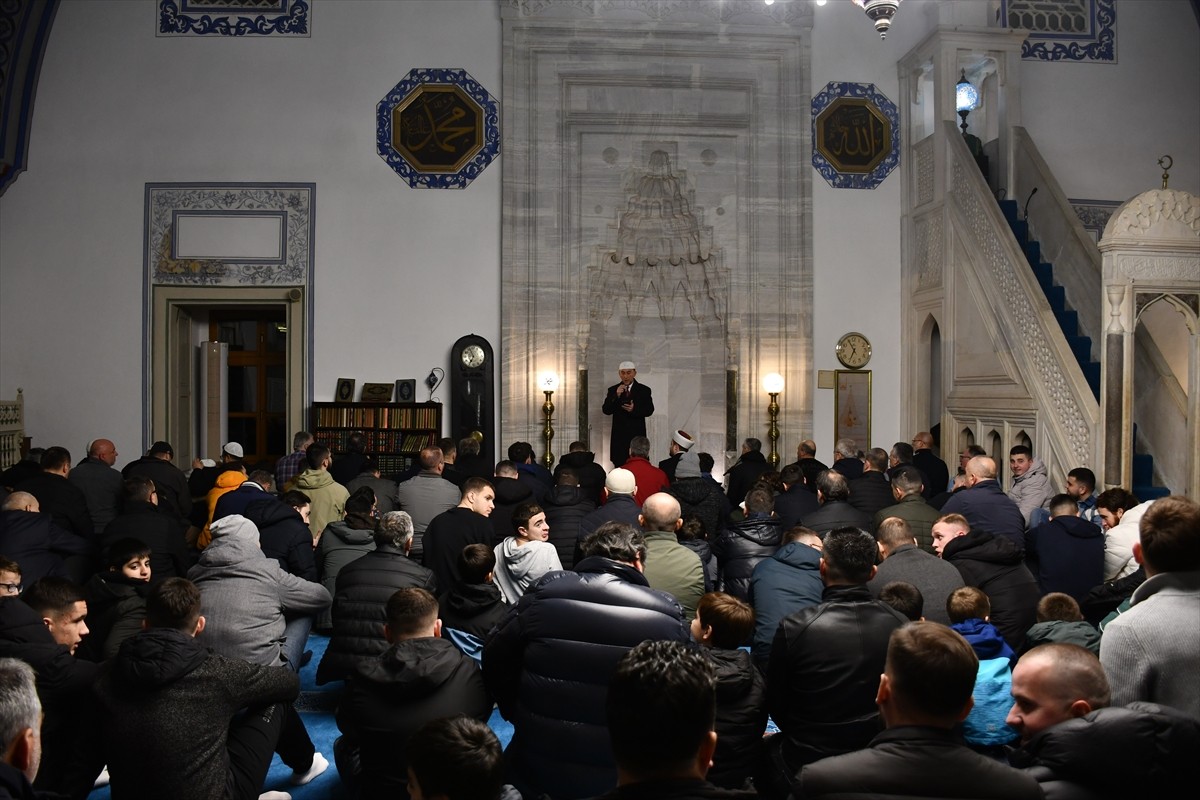 Balkan ülkeleri Kuzey Makedonya, Arnavutluk, Kosova, Bosna Hersek, Sırbistan, Karadağ ve...