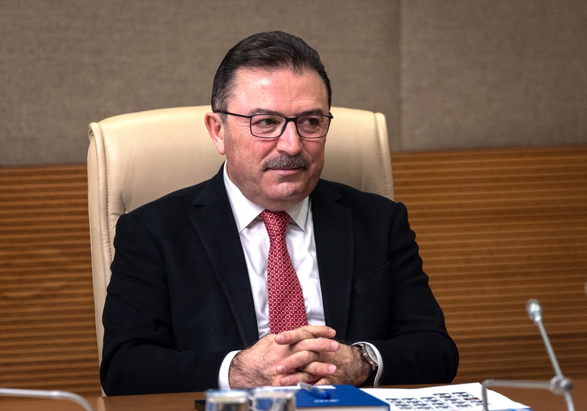 Bolu Kartalkaya Kayak Merkezi'ndeki Grand Kartal Otel'de meydana gelen yangın faciasının tüm...