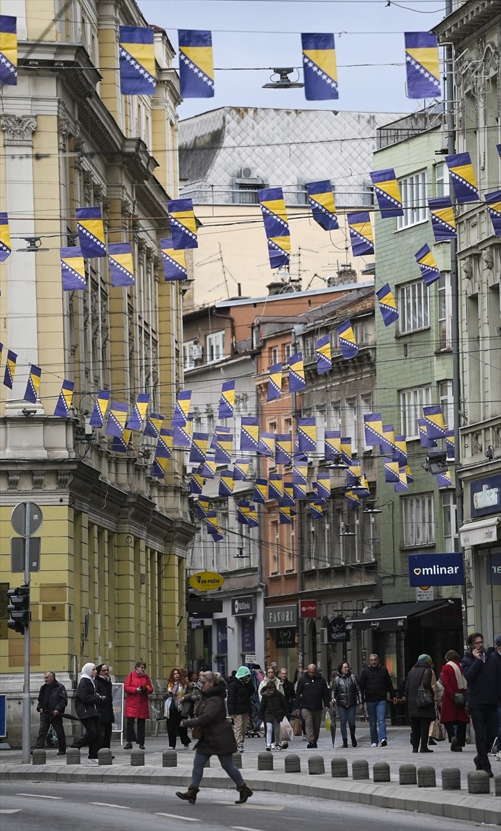 Bosna Hersek, 29 Şubat-1 Mart 1992'de yapılan referandumla Yugoslavya'dan ayrılarak kazandığı ve...